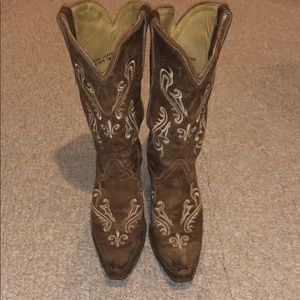 Women’s cowboy boots